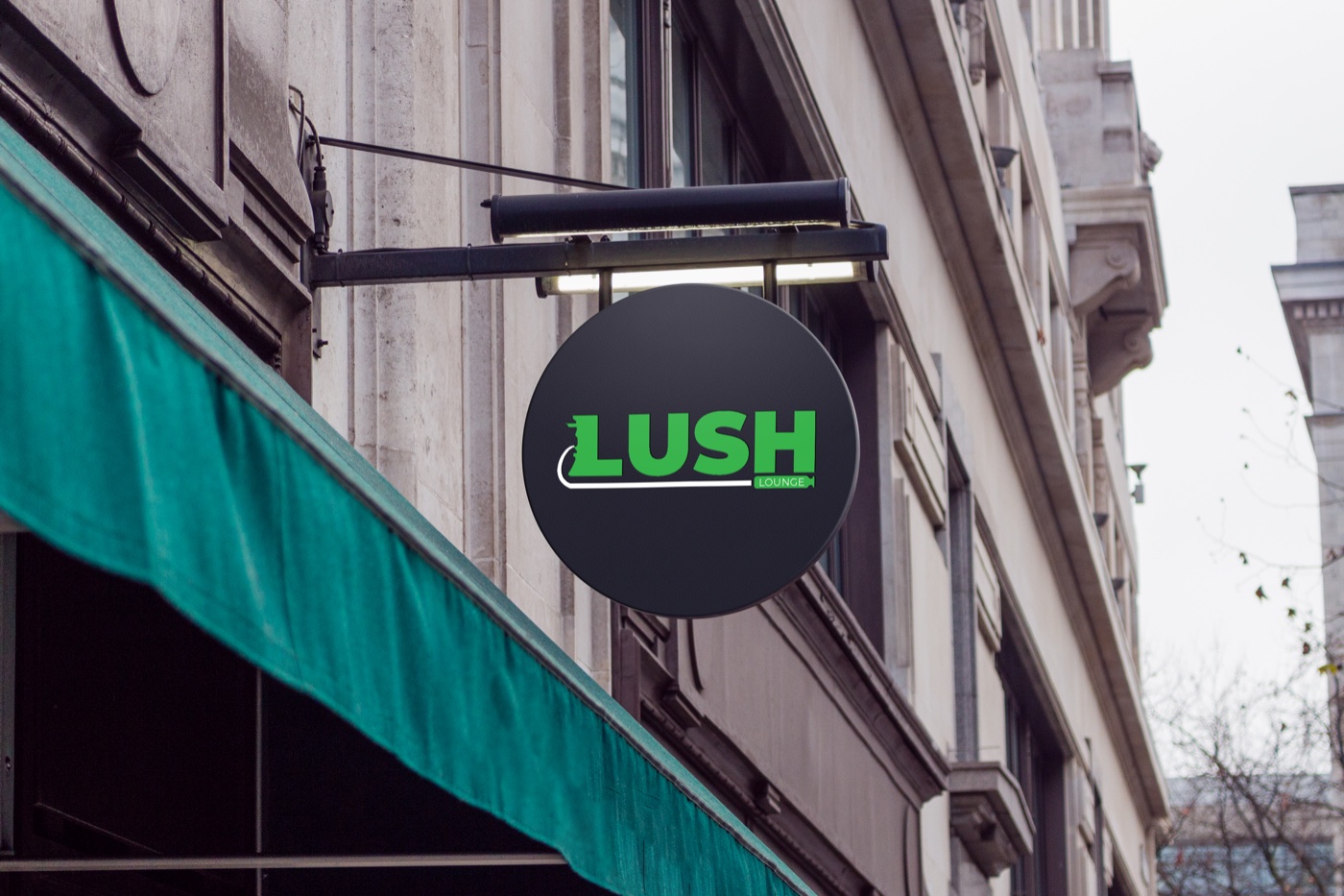 Lush — Retail logo & signage